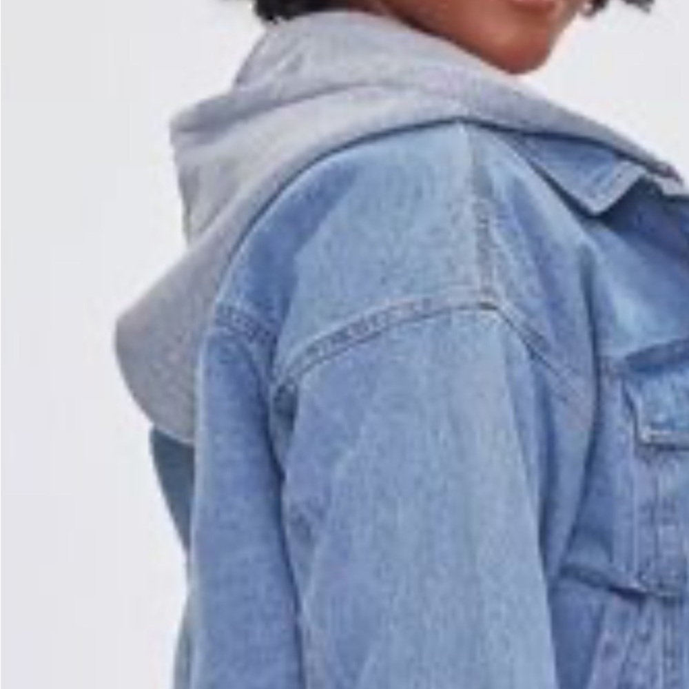 Forever 21 cropped denim hoodie jacket